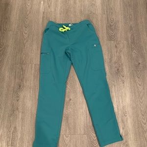Marine figs scrub pants